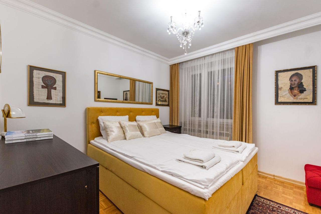 Chmielna 104 By Homeprime Apartment *